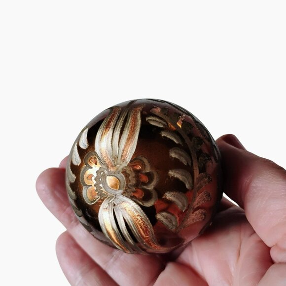 Vintage Hand Engraved Metallic Christmas Ornament With Leaf Design Gold Bronze - Picture 10 of 15